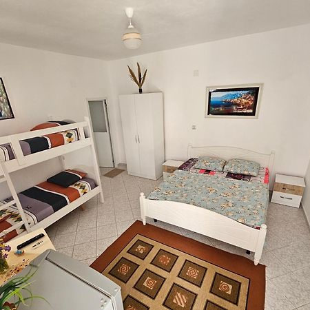 Aeria Rooms Himare Luaran gambar