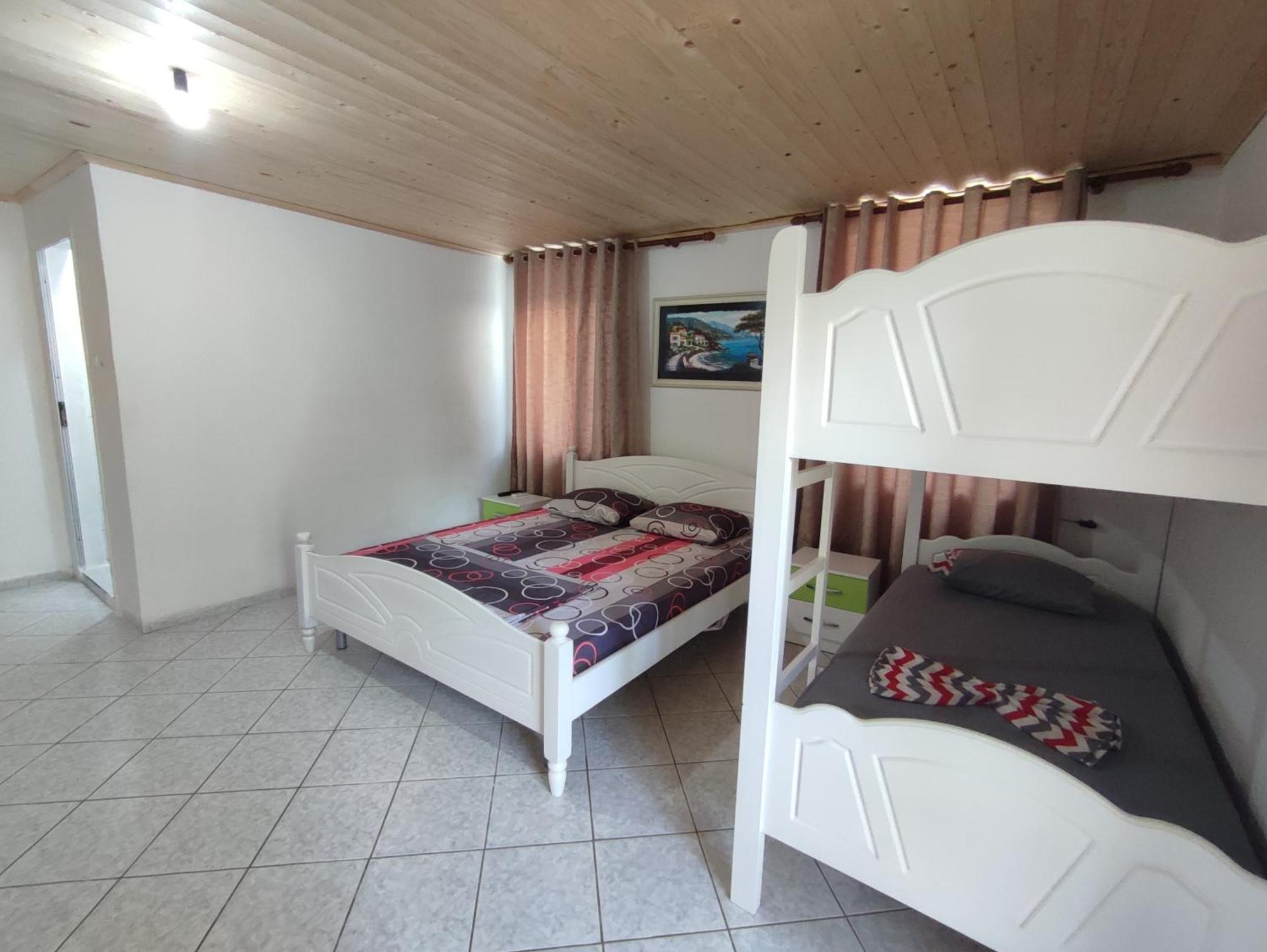 Aeria Rooms Himare Luaran gambar